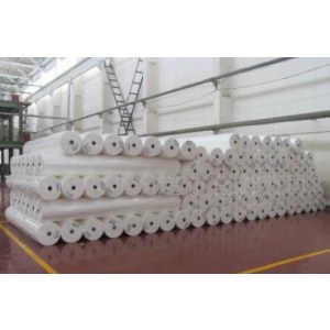 Spunbond non-woven fabric for fruit trees, flowers and plants, cold and freeze proof, breathable and waterproof