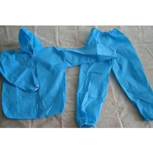 Environmental protection material non-woven isolation clothing is easy to use, waterproof, leak proof and splash proof