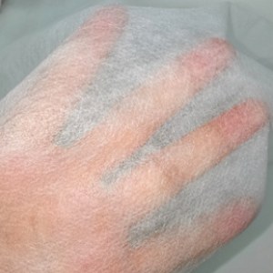 Soft and water-repellent SMS nonwoven fabric is widely used for diaper , labs pants,  prevent side leakage 